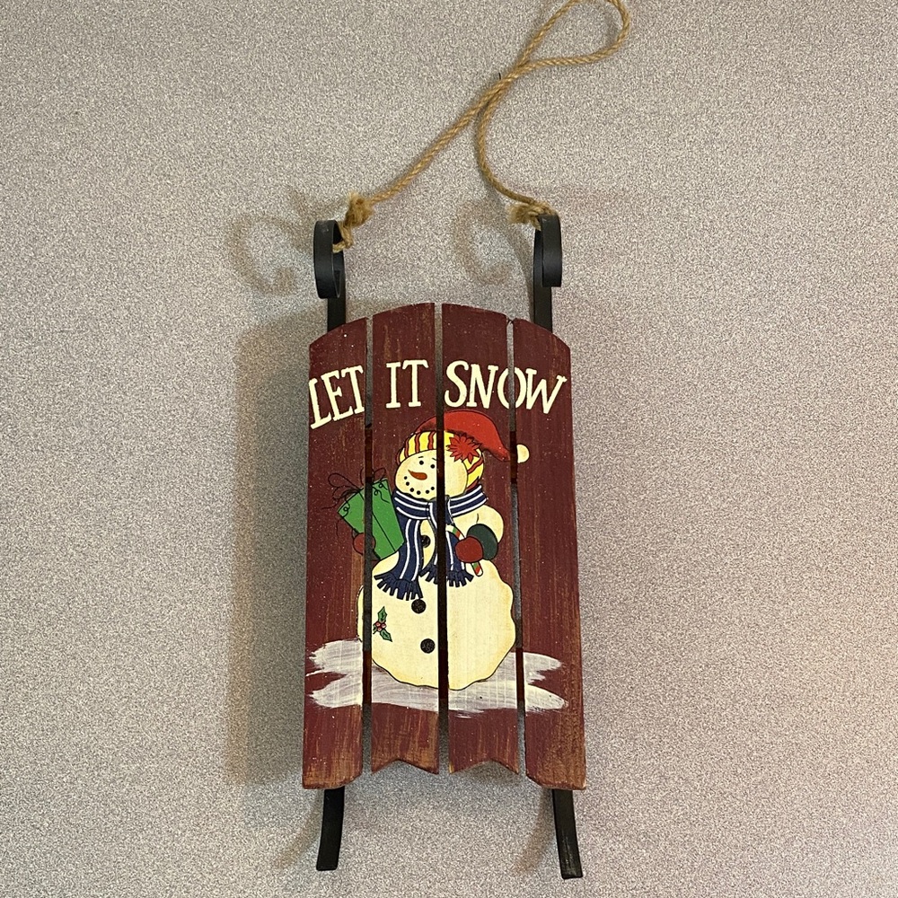 Charming Snowman Sled Wall Hanging - Red